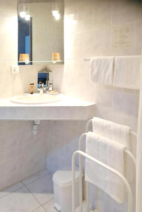 Hotel Du Midi Beaufort-sur-Gervanne Esterno foto